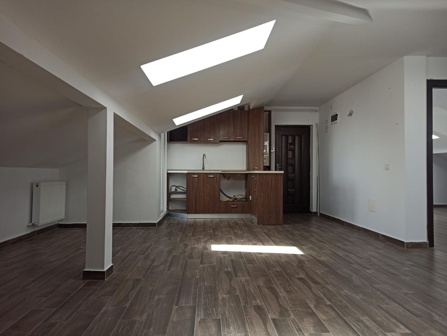 2cam.studio-mansarda-87mp/15min metrou D.Leonida - Poză 1