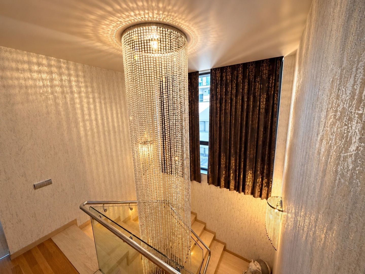 PENTHOUSE IN HERASTRAU — O RESEDINTA CARE TINE PASUL CU VIATA TA - Poză 22