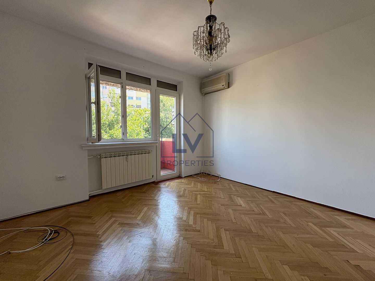 INCHIRIERE APARTAMENT 4 CAMERE | ZONA FLOREASCA - Poză 3