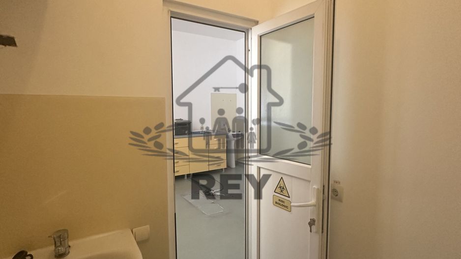 Ap. 108 mp– Parter, Centru Istoric, Pretabil Cabinet/Birou/Locuință/Reg Hotelier - Poză 27
