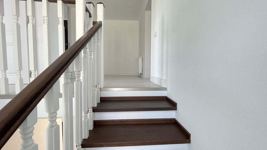 Duplex despartit prin spatiu tehnic - Poză 7