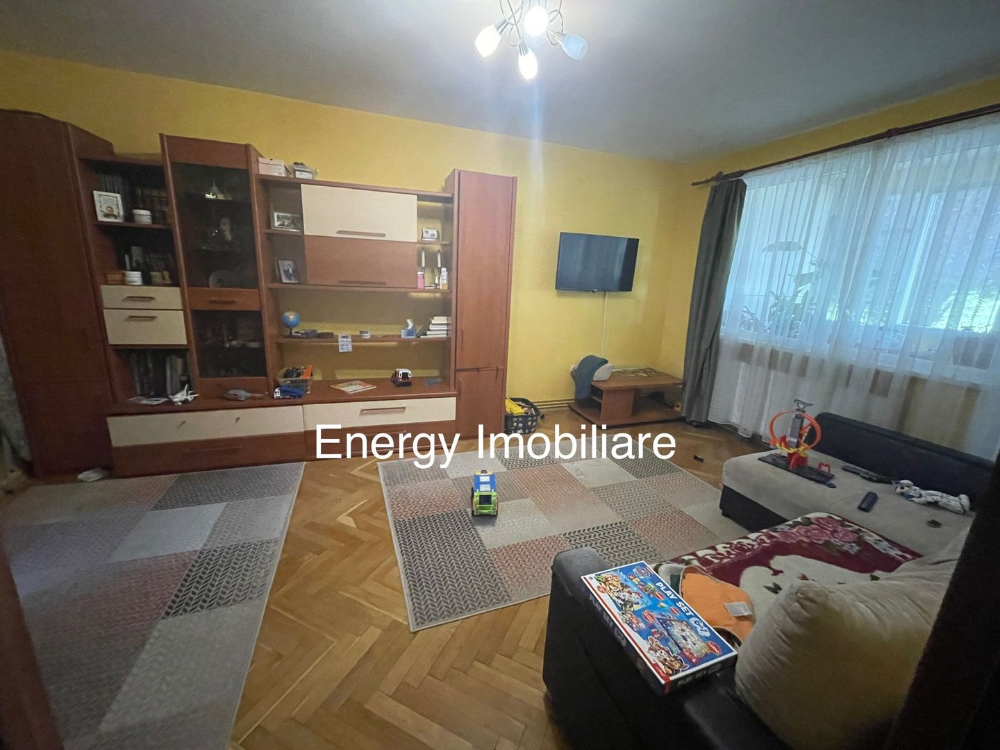 Apartament cu 3 camere, zona Aleea Carpați - Poză 2