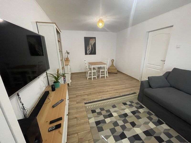 APARTAMENT ULTRAMODERN DECOMANDAT PANDURI CENTRALA TERMICA - Poză 1