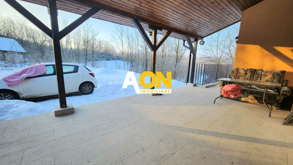 De vanzare casa 6 camere 8142 mp teren in Oarda de Sus - Poză 24