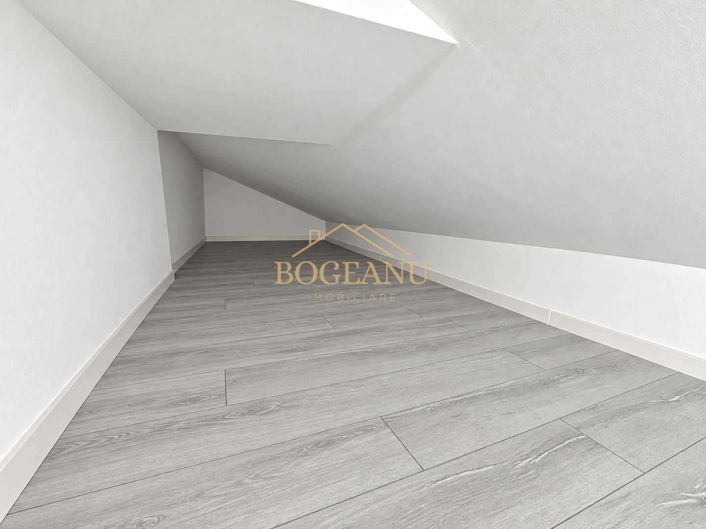 BG204-APARTAMENT 3 CAMERE PE 2 NIVELURI | GIROC | BLOC NOU 2025 - Poză 11