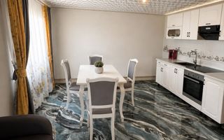 Casa renovata anul trecut  cu 1100 mp de teren in localitatea Les - Poză 6