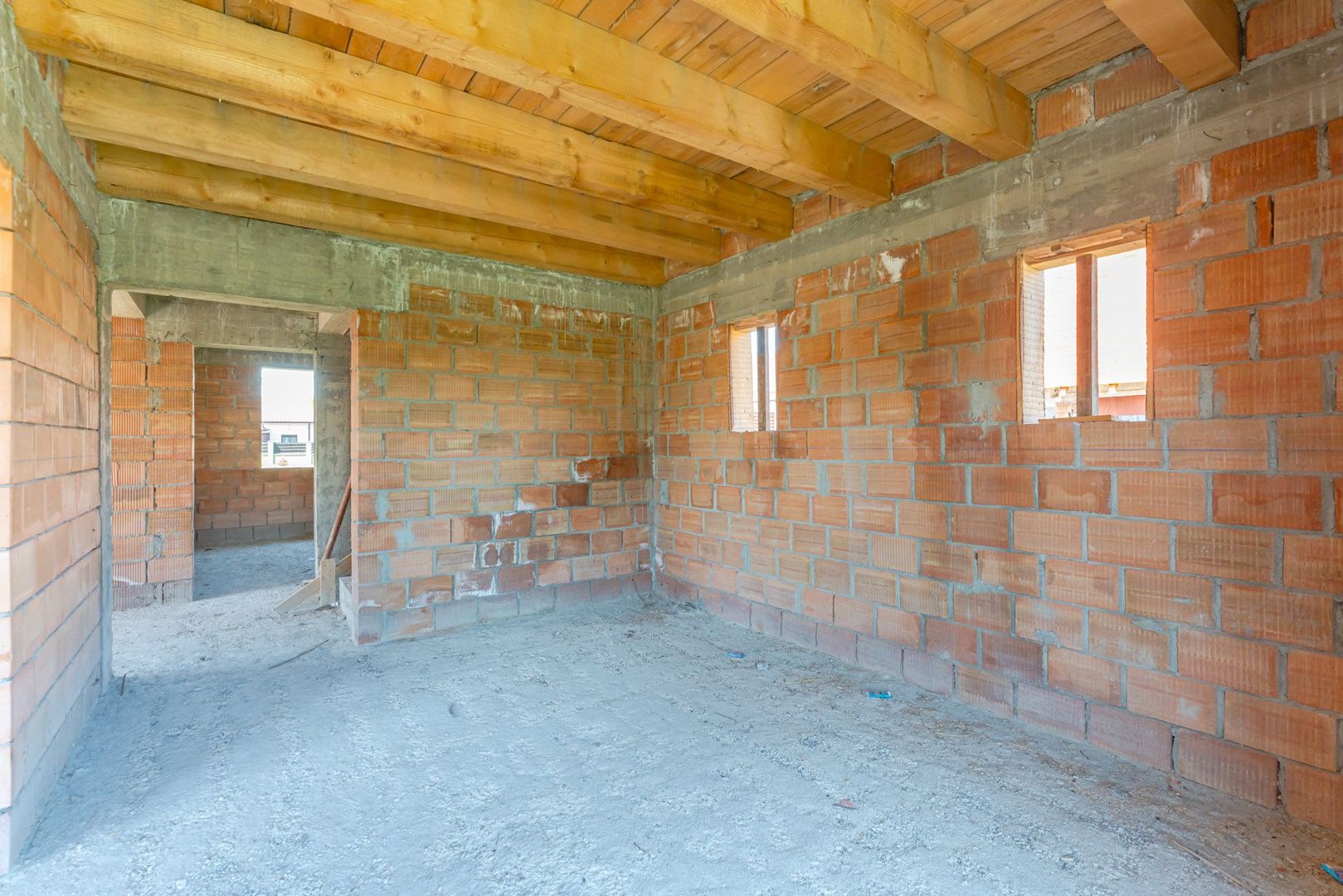 Oportunitate Casă la Roșu în Harman – Ideală pentru Personalizare - Poză 5