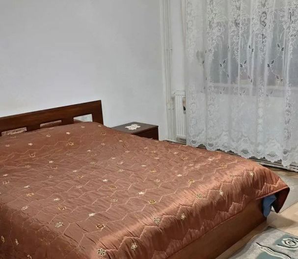 Apartament 3 camere  Sărari etaj 2 - Poză 1