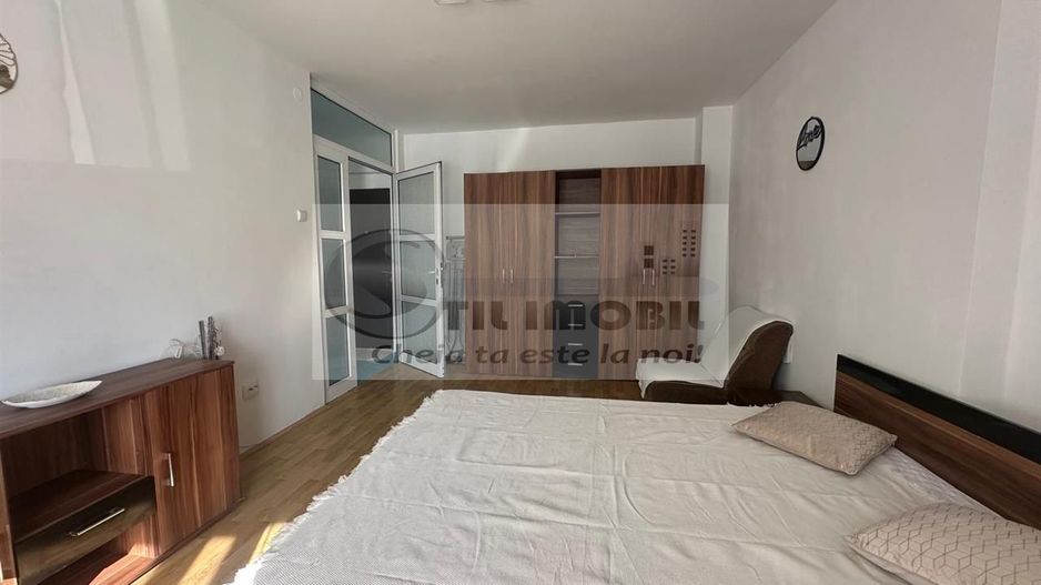 APARTAMENT 1 CAMERA DECOMANDAT PACURARI  IN SPATE LA PETROM 300 EURO - Poză 2
