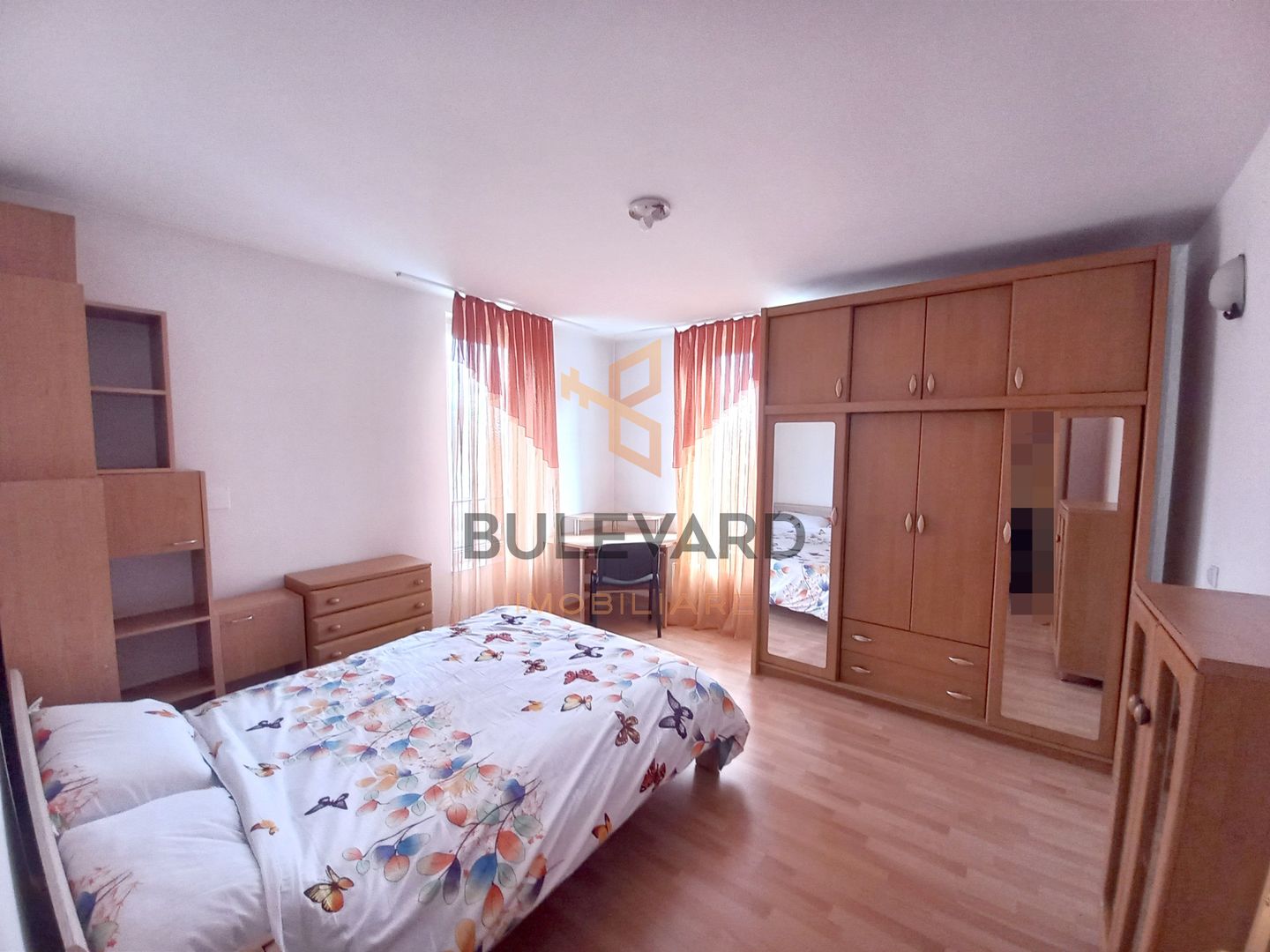 Apartament cu 2 camere, 67 mp,  Garaj,  zona strazii Republicii! - Poză 5