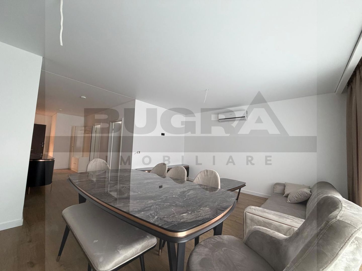 Apartament 3 camere modern, prima inchiriere, garaj, zona Golden Tulip - Poză 3