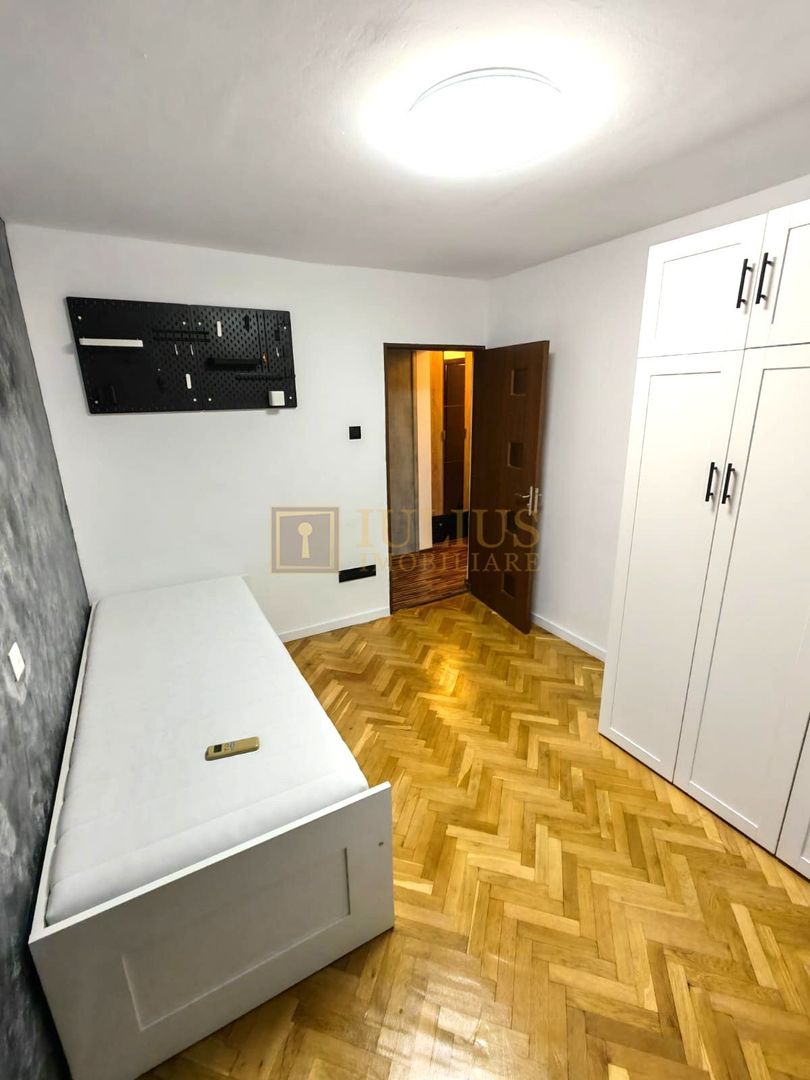 Apartament cu 3 camere in zona Lunei - Poză 7