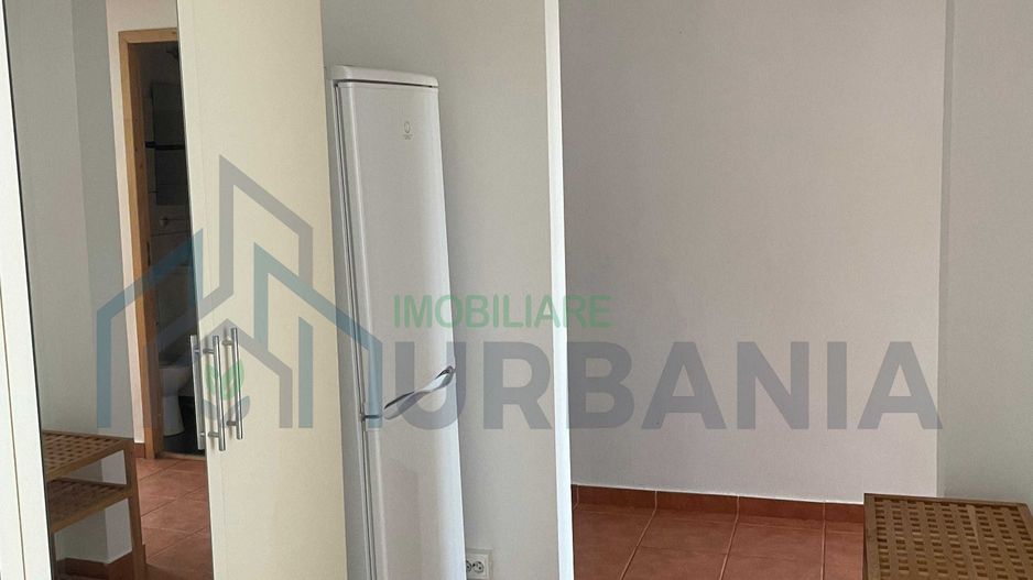 Proprietar inchiriez apartament 2 camere Alexandru cel Bun, Piata Voievozilor - Poză 5