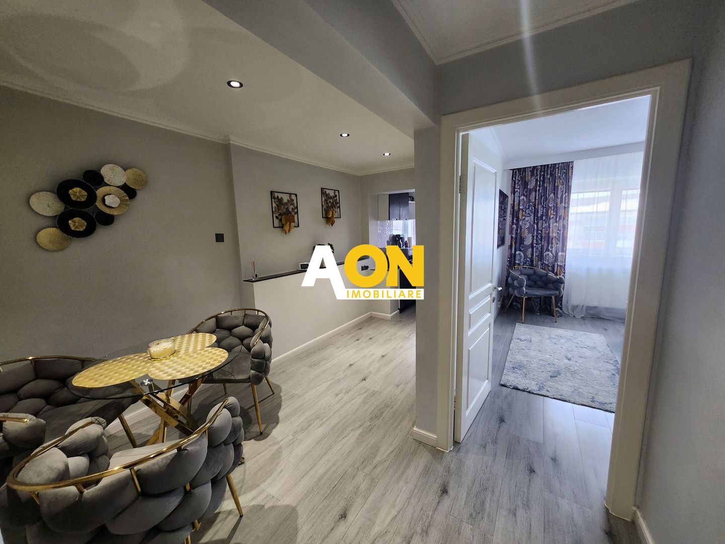 De vanzare garsoniera, decomandata, super finisata, Cetate - Poză 3