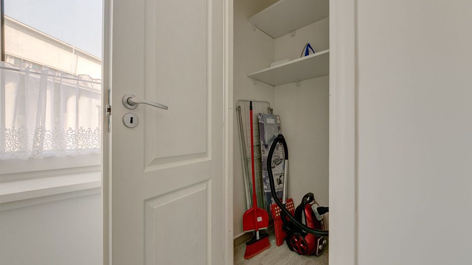 Apartament 2 cam P-ta Romana Bd. Gheorghe Magheru Bloc EVA - Poză 6