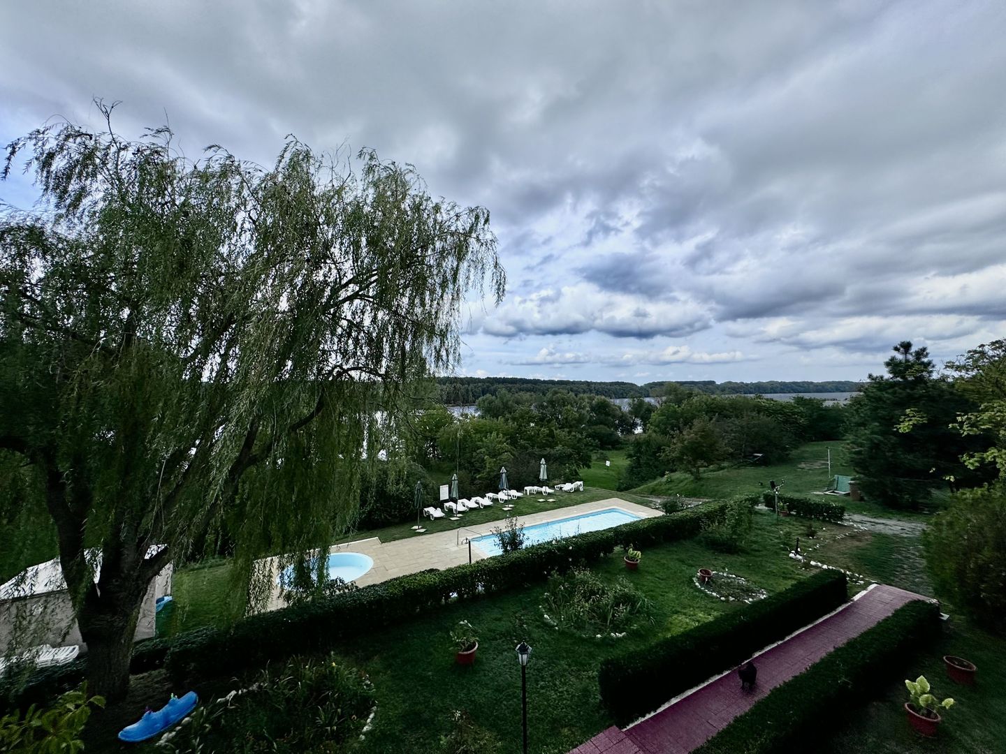 Hotel 20 camere Delta Dunarii 50 m deschidere teren 6000 mp acces auto - Poză 39