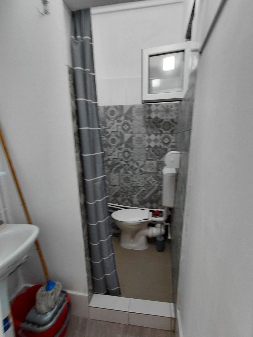 Apartament 1 camera la curte ,str. Traian - Poză 3