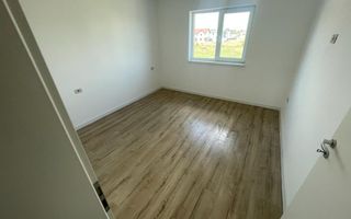 1/2 duplex Finalizat. Gradina amenajata. 3 dormitoare. - Poză 12