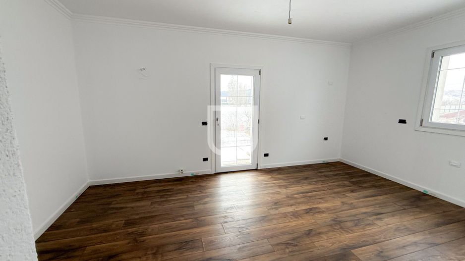 Casă S+P+E, 320 mp utili, teren 2.650 mp – zona Aurel Vlaicu, Suceava - Poză 13