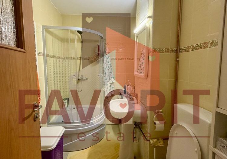 Etaj 2. Cu centrala proprie. Zona Bucovina - Poză 5