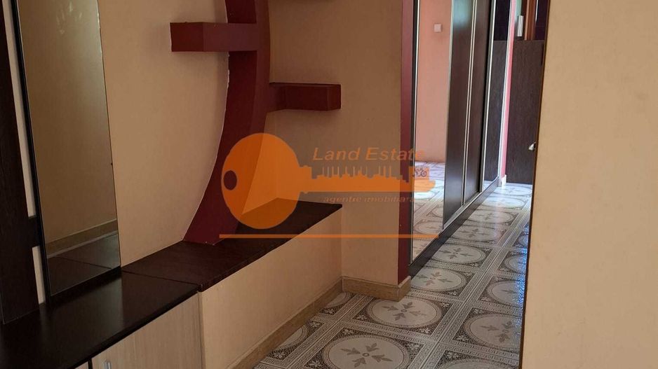 Apartament cu 3 camere in zona Pacii(Bloc Reabilitat-Centrala Proprie) - Poză 5