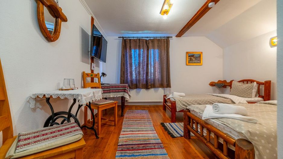 Casa + Pensiune deosebita - Orlat, Sibiu - Poză 23