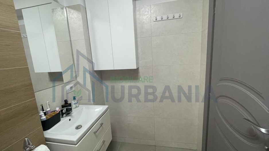 De vanzare apartament 3 camere zona Sos Voinesti, langa noul Kaufland - Poză 7