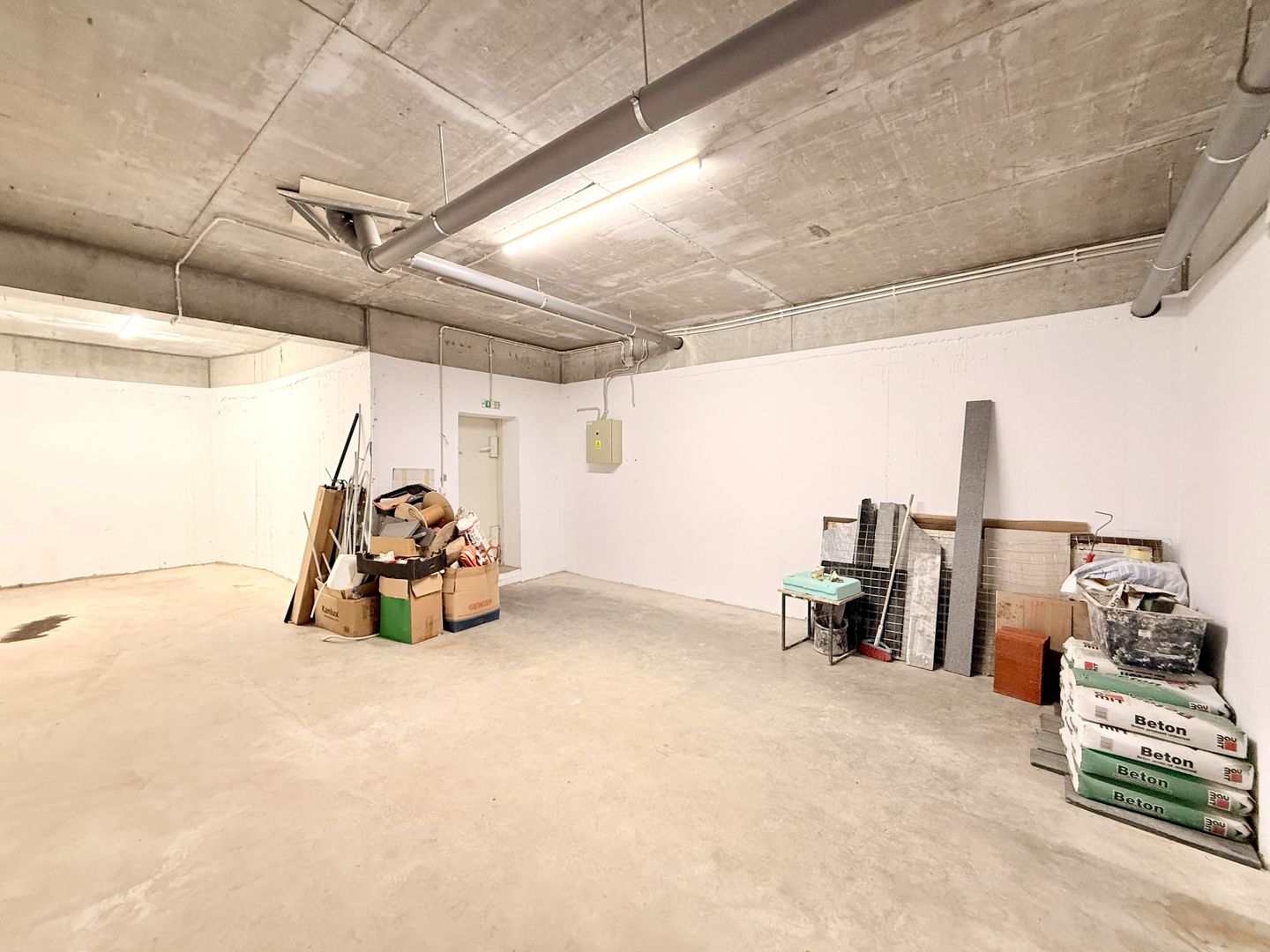 Tribunal Bulevardul Unirii 2 camere 147 mp 60 utili terasa 6 mp curte 81 mp 2025 - Poză 17