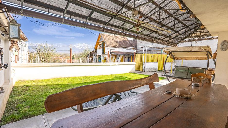 Casa individuala cu teren mare, vedere spre munti,  Avrig,  jud. Sibiu - Poză 12