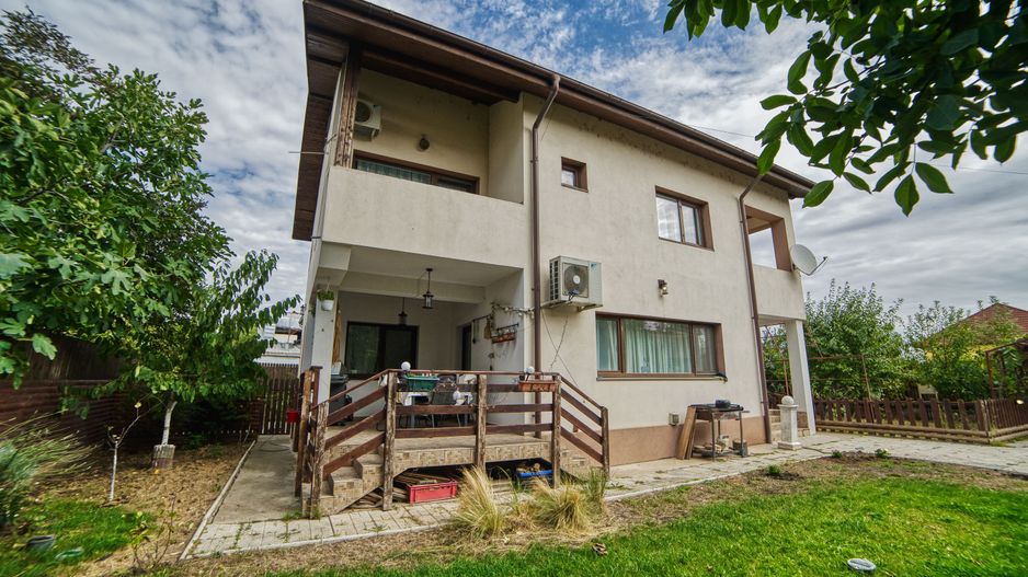 Casa complet mobilata 5 camere 3 bai curte generoasa - Poză 3