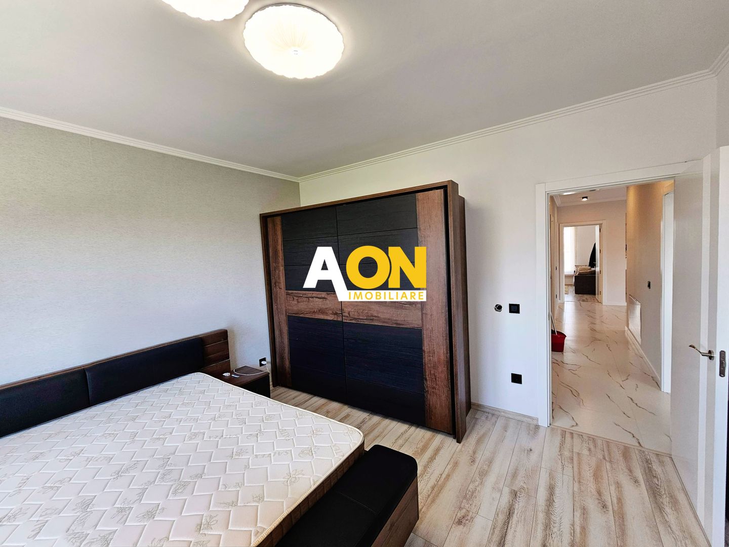 Casa mobilata, utilata, in Cetate, 4 camere, 2 bai, 473 mp teren - Poză 14