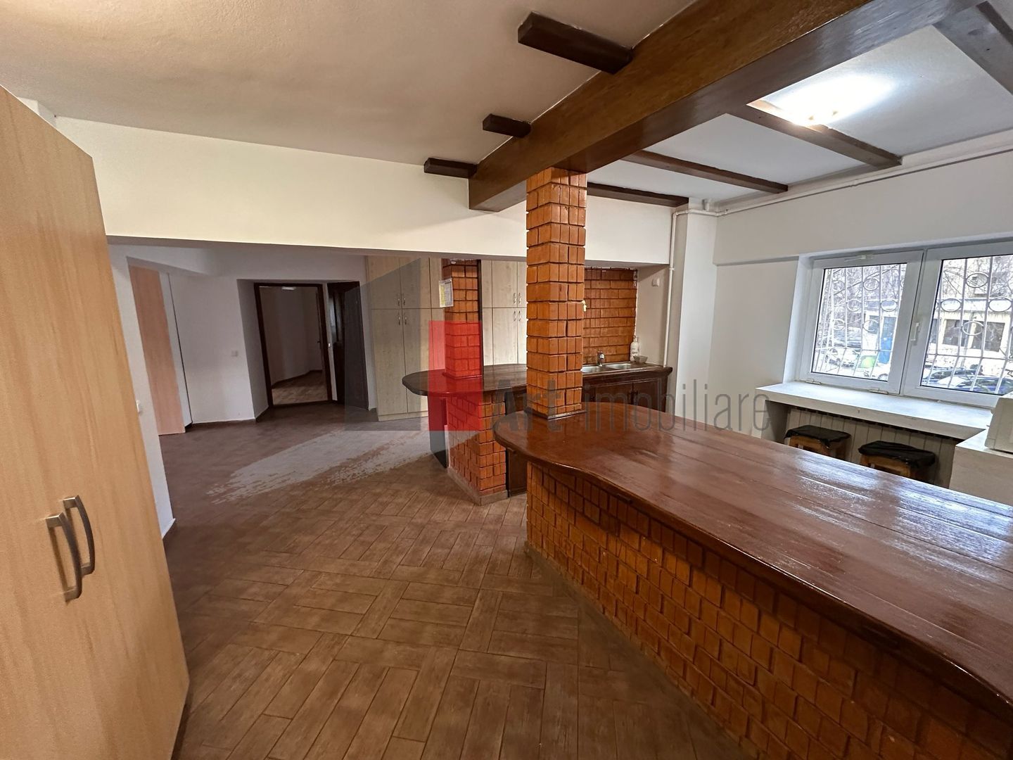 Spațiu birouri ultracentral 100 mp, balcon, mobilat parțial, Nerva Traian - Poză 7