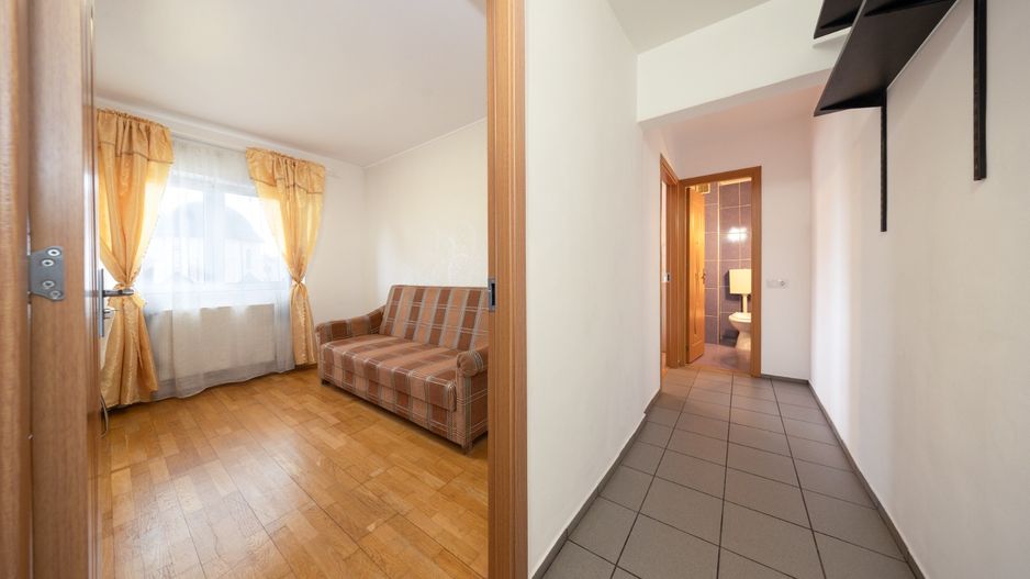 COMISION 0% | 3 CAMERE DECOMANDAT | 2 PARCĂRI | TRACTORUL RMX192750 - Poză 8