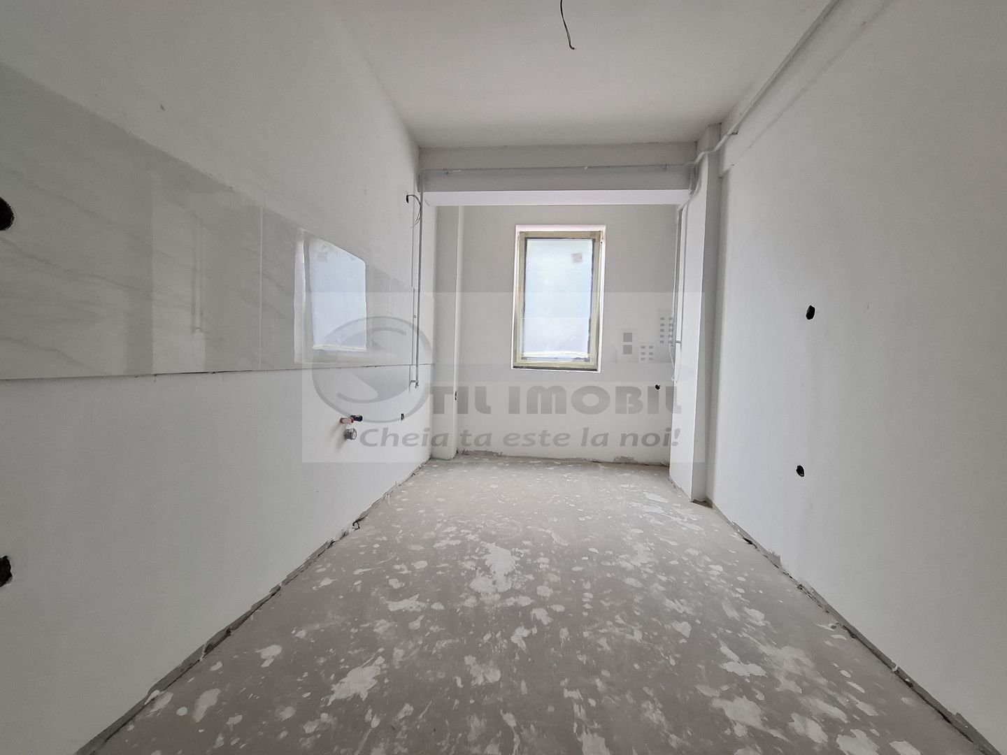 Apartament, 1 camera de vanzare in Iasi Valea Lupului, gradina proprie - Poză 3