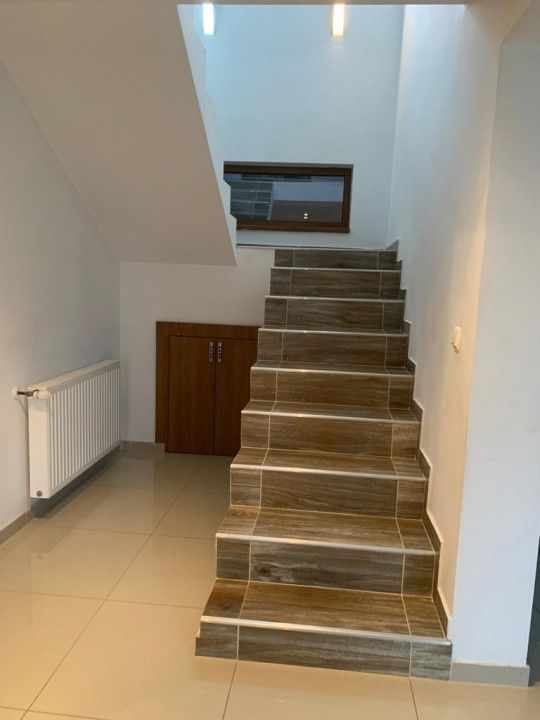 Inchiriere Vila Gavana, langa padure - Poză 12