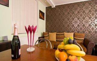 Apartament cu 5 camere de vânzare, zona Ultracentrala - Poză 3