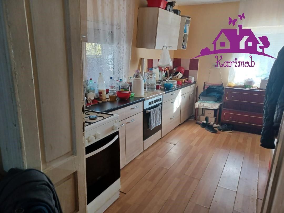 Casa la curte comuna in localitatea Nojorid - Poză 1