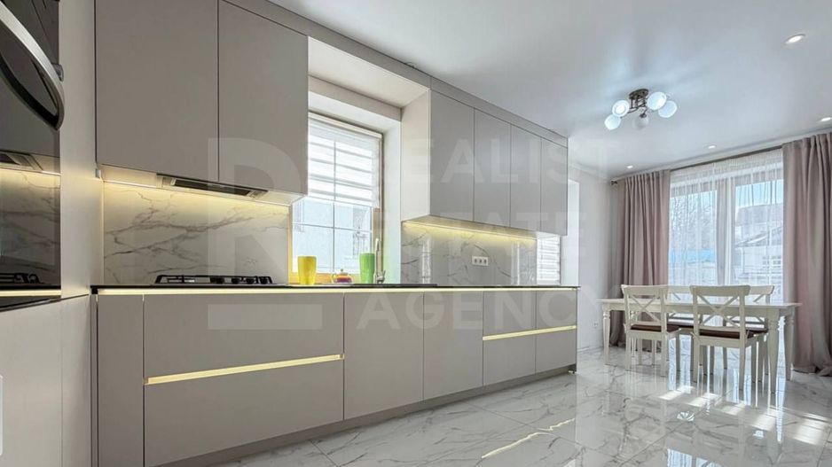 Chirie, casă, 3 nivele, str. Anton Crihan, Centru - Poză 7