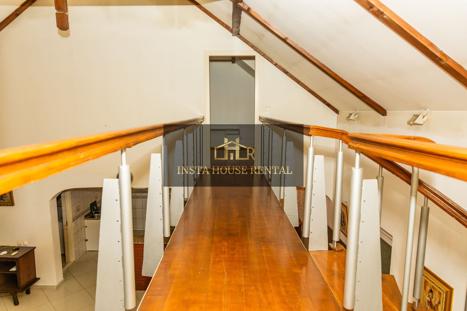 Casa cu teren 1000mp Ciolpani - Poză 15