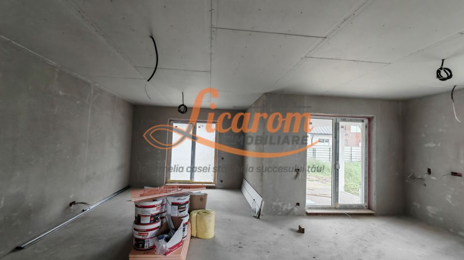 Casa la cheie in CRISTIAN pe Parter, zona de vile,250.000 euro - Poză 2
