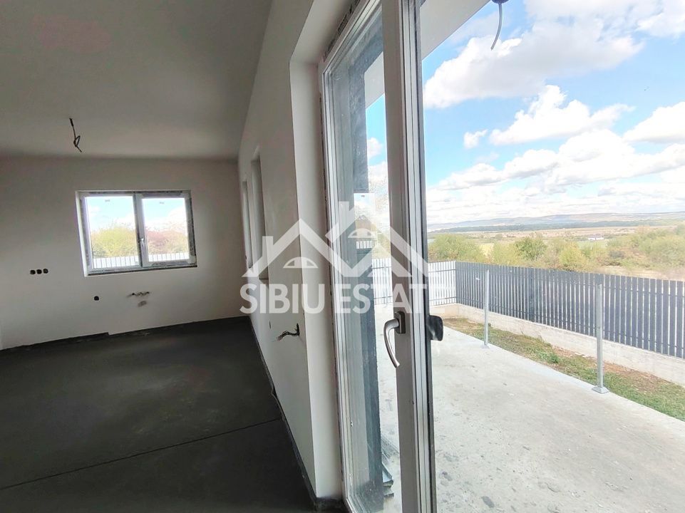 Casa noua cu pivnita  Sibiu Calea Cisnadiei - Poză 12