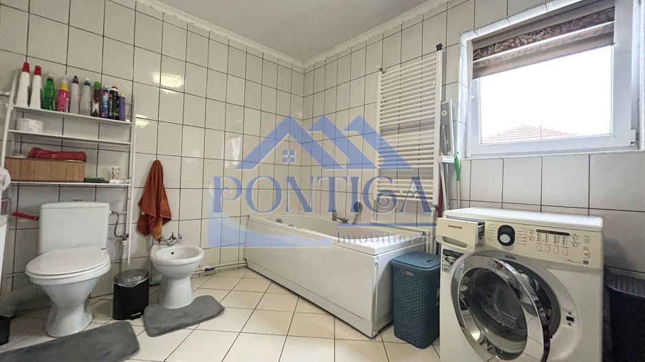 Casa moderna de vanzare in Fantanele - Poză 12