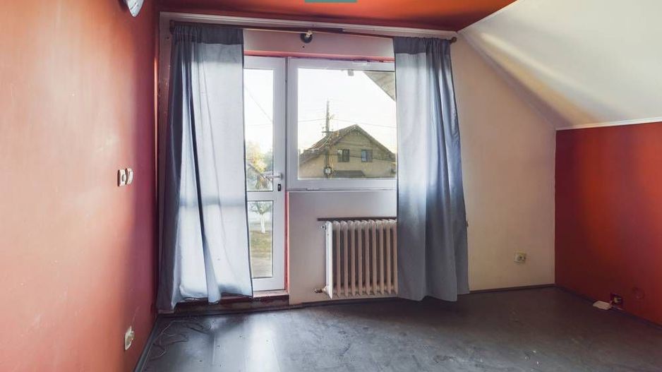 Casă/vilă cu 6 camere în Curtici - Poză 20