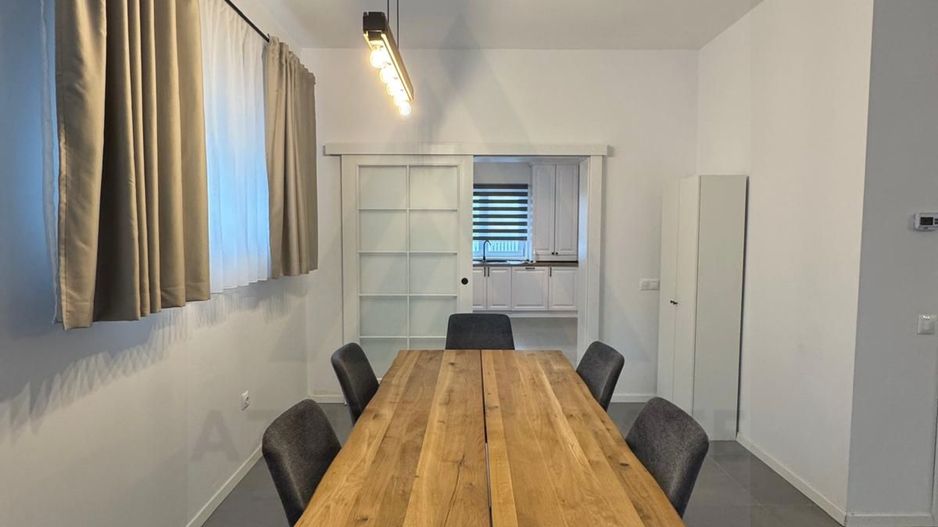 Casa individuala 114 utili 4 camere 2 bai si curte 215 mp in Selimbar - Poză 8