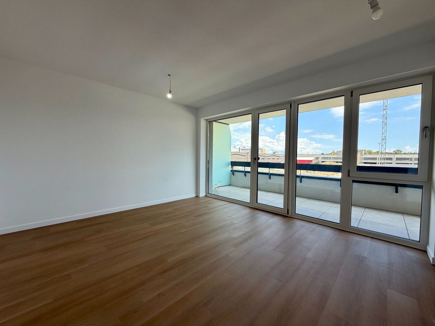 Apartament 2 camere tip studio | terasă 13 mp | Alphaville Distrikt - Poză 2