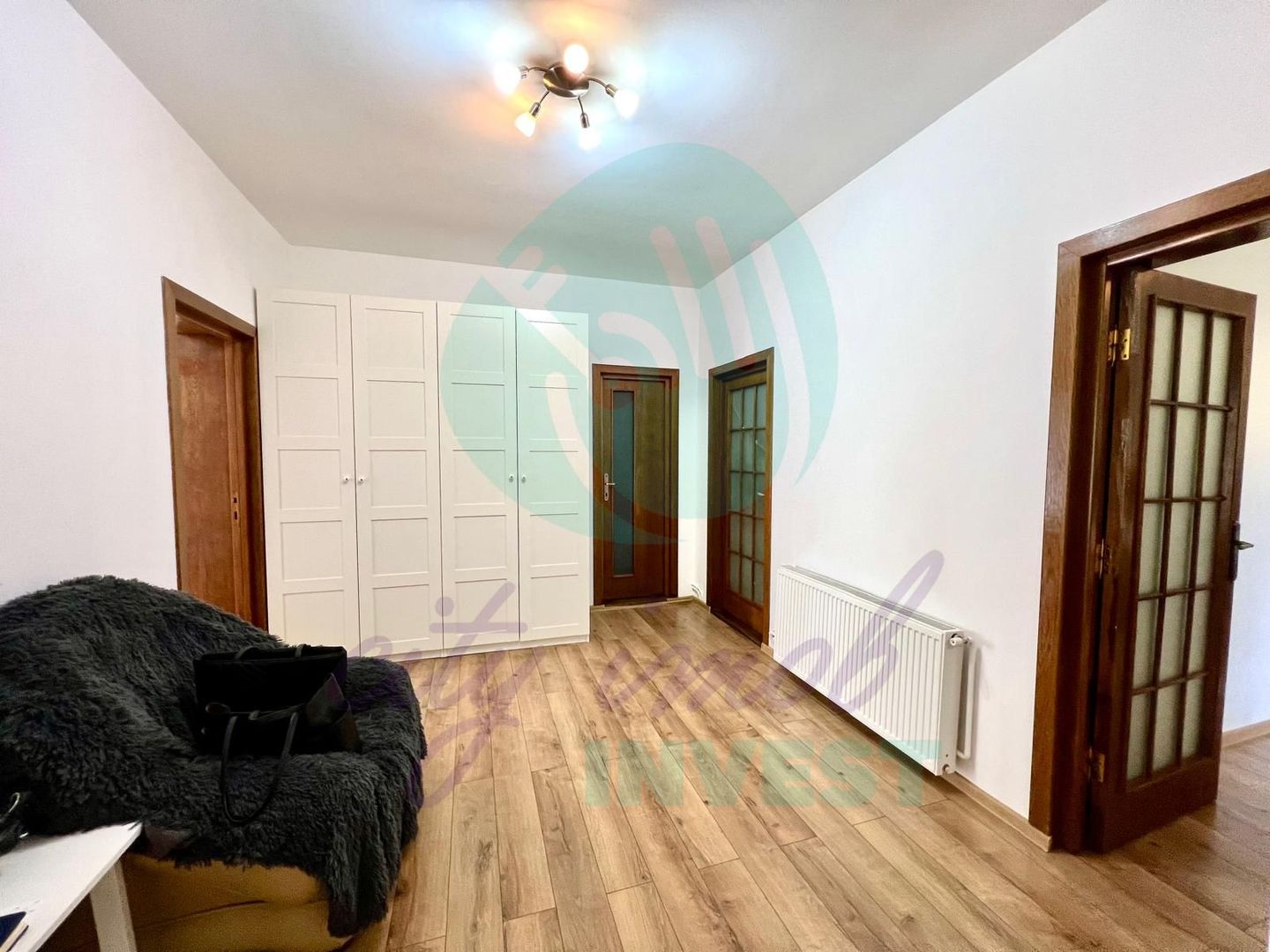 Oportunitate achizitie vila boiereasca 12 camere-Cotroceni- Singura in curte - Poză 4