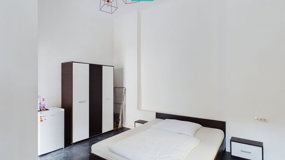 Apartament cu 3 camere situat ultracentral - Poză 3