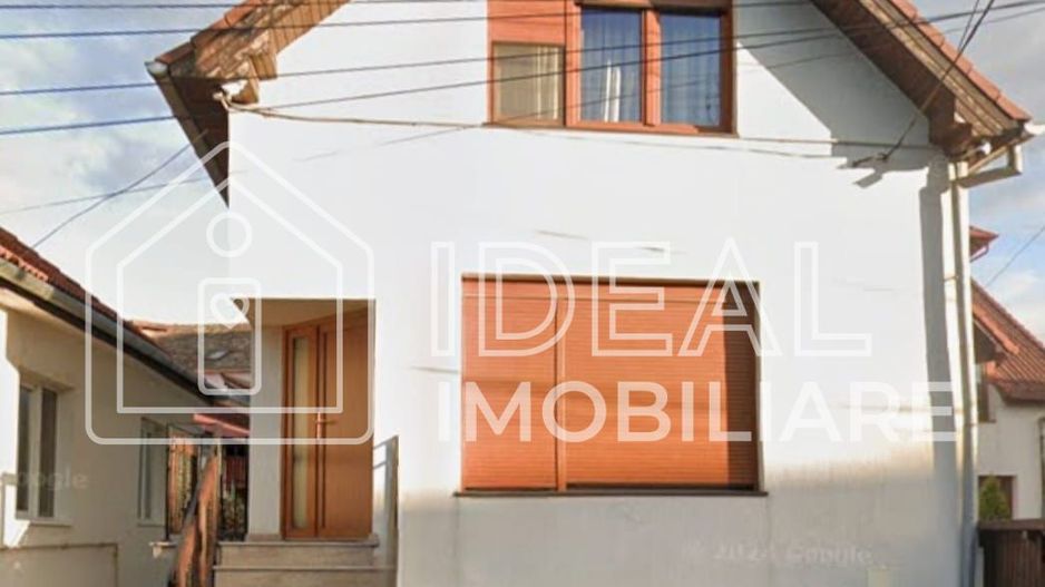 Casa Individuala cu 4 camere si garaj, zona Strand - Poză 1