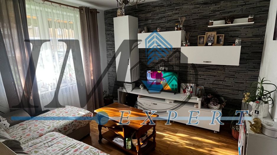 Apartament 4 camere de vânzare la parter in Sebeș - Poză 2