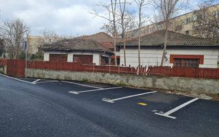 Dacia - Casa cu pozitie deosebita, cu teren in suprafata de 774,86 mp - Poză 4